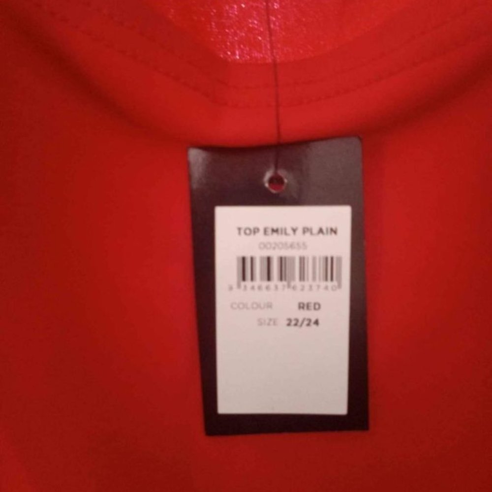 Plus size long sleeve top 22/24